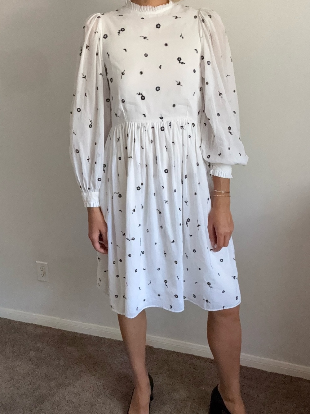 Jupe by Jackie White Emroidry Floral Puff-Sleeve Midi Dress,Size S